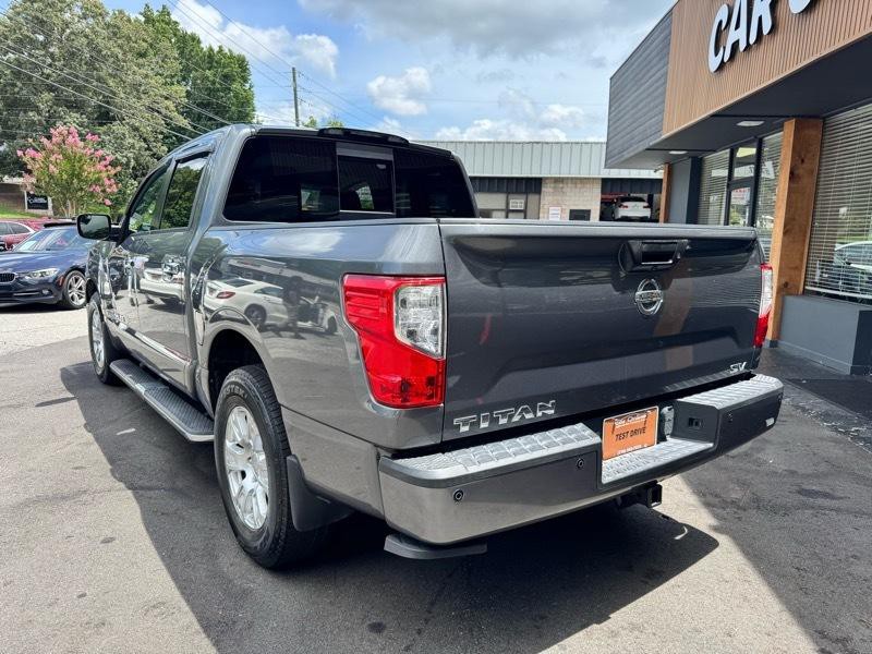 2019 Nissan Titan Image 7
