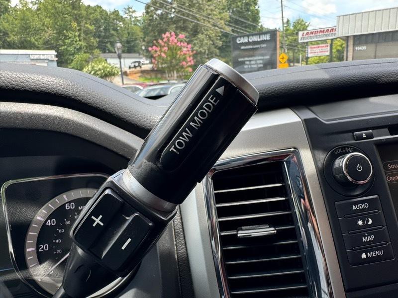 2019 Nissan Titan Image 14