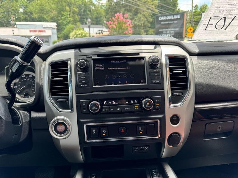 2019 Nissan Titan Image 15
