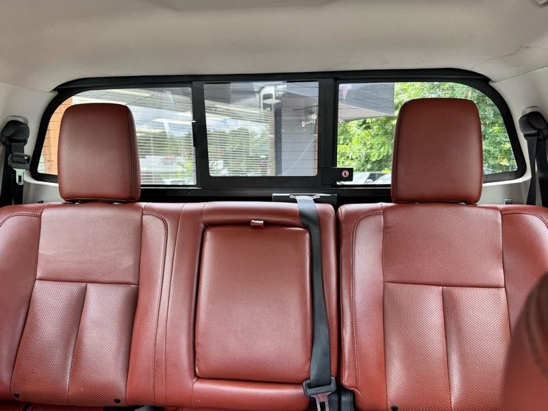 2019 Nissan Titan Image 23