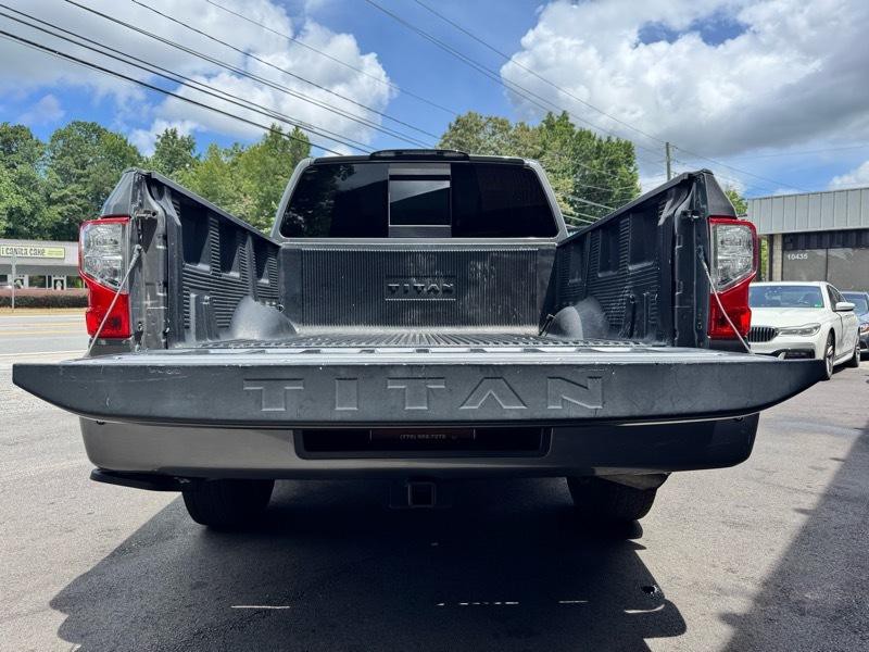 2019 Nissan Titan Image 36
