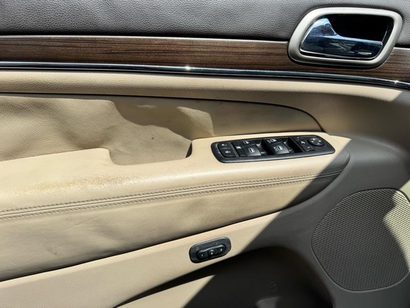 2014 Jeep Grand Cherokee Image 18