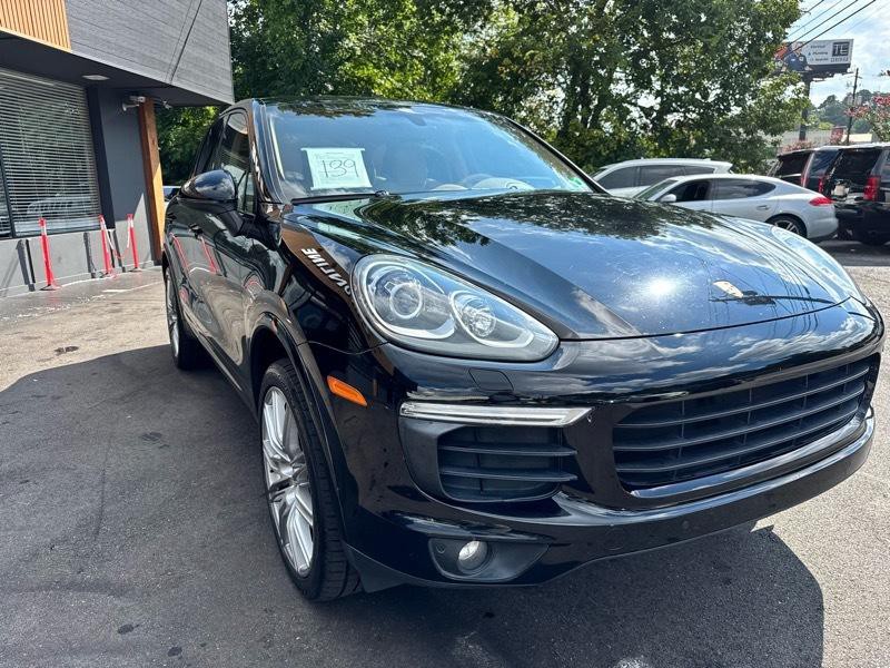 2017 Porsche Cayenne Image 3