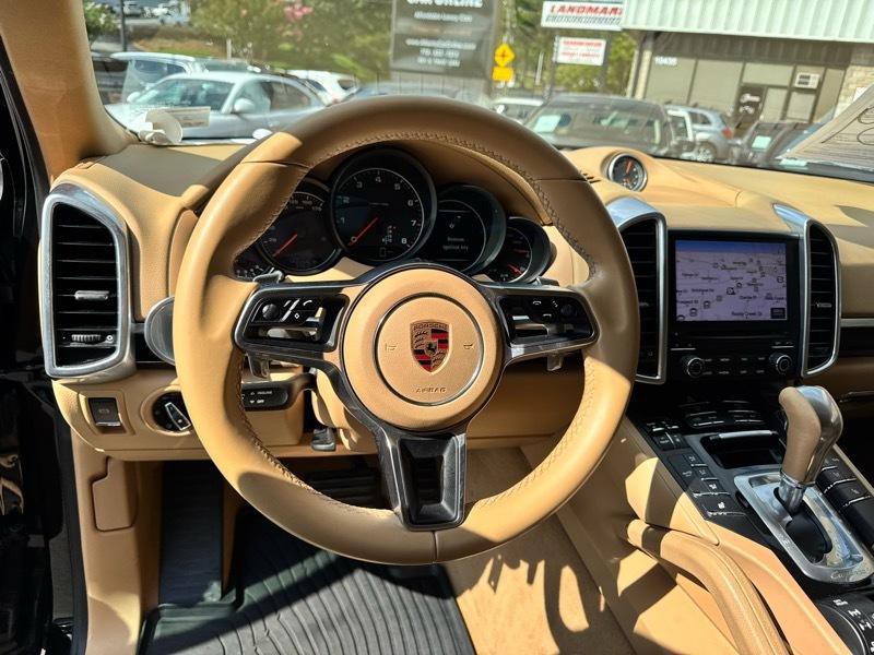 2017 Porsche Cayenne Image 15
