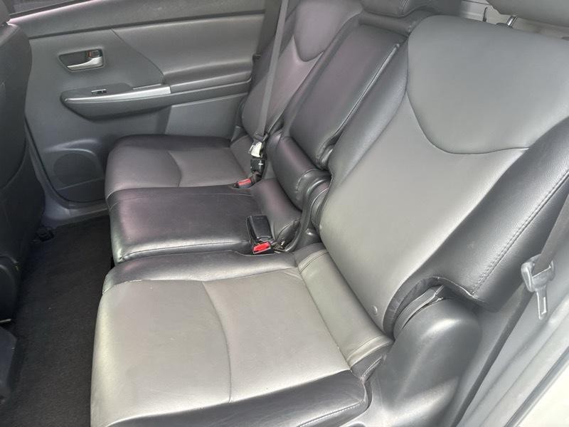 2012 Toyota Prius Image 14