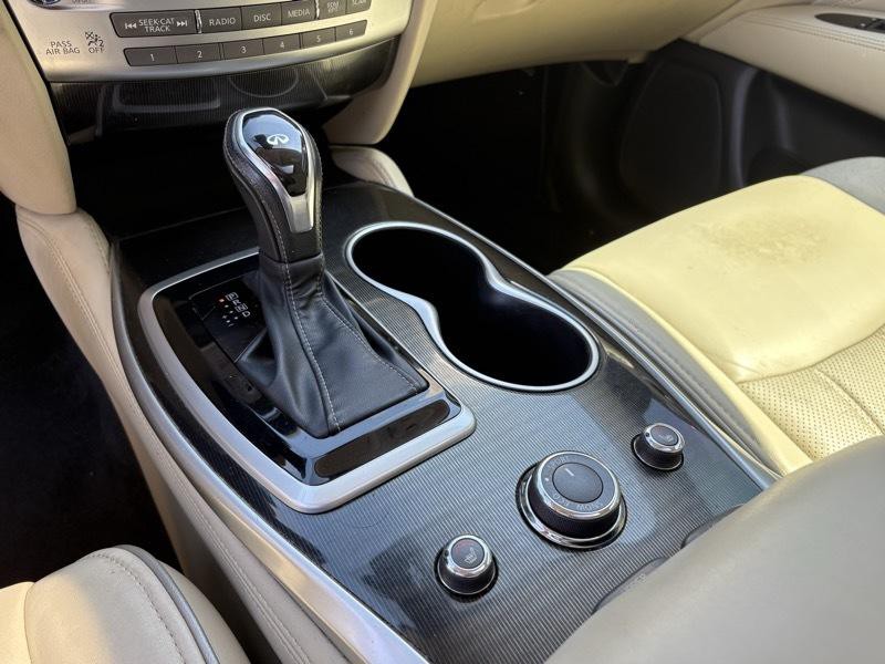 2017 INFINITI QX60 Image 19