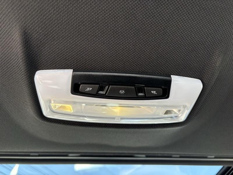 2013 BMW 3 Series Image 31