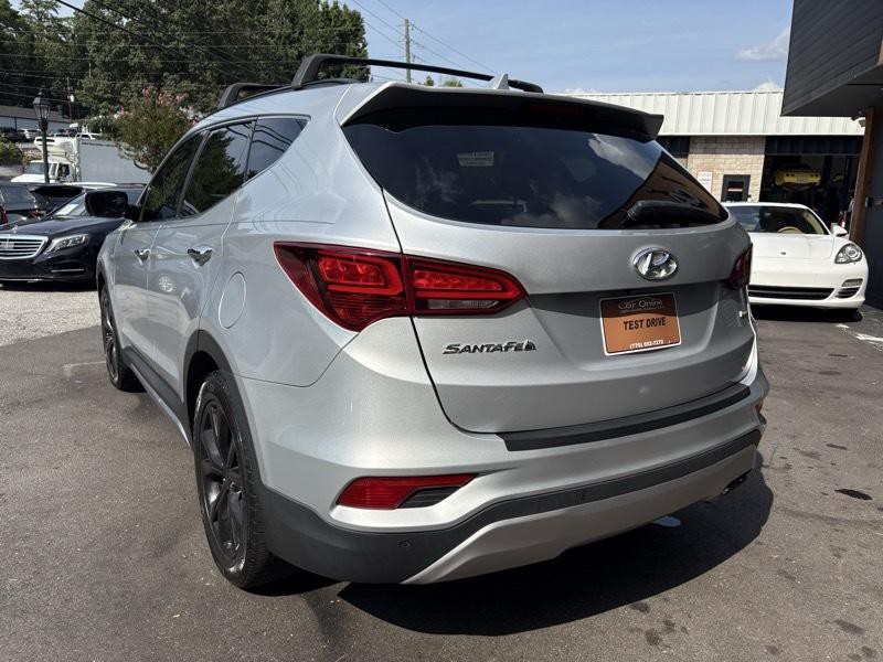 2017 Hyundai Santa Fe Image 7