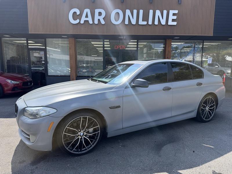 2012 BMW 5 Series Image 1