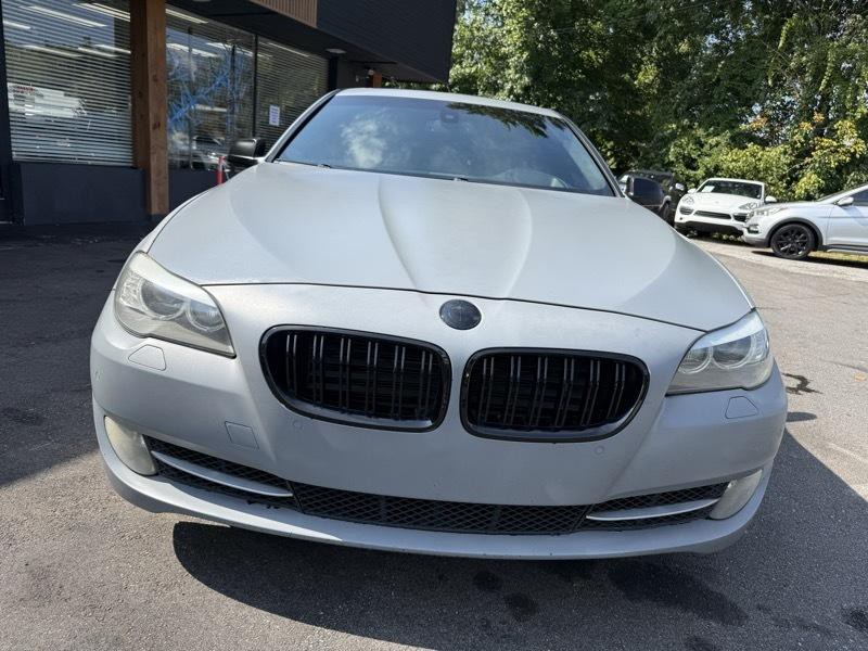 2012 BMW 5 Series Image 3
