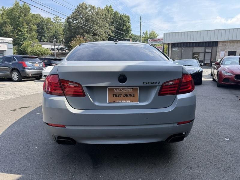 2012 BMW 5 Series Image 7