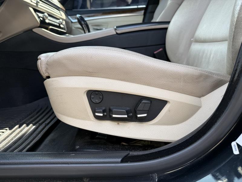 2012 BMW 5 Series Image 13