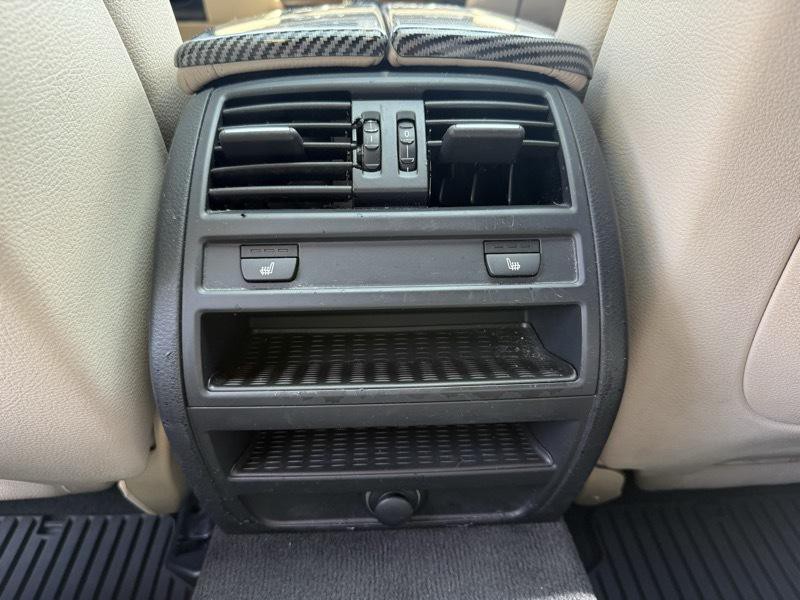 2012 BMW 5 Series Image 29