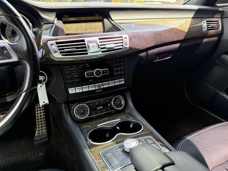 2012 Mercedes-Benz CLS-Class Image 16