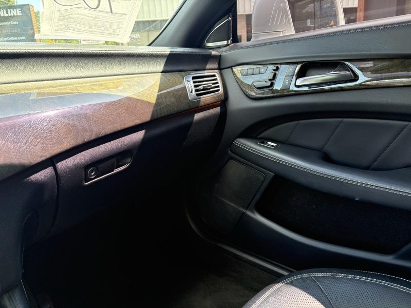 2012 Mercedes-Benz CLS-Class Image 22