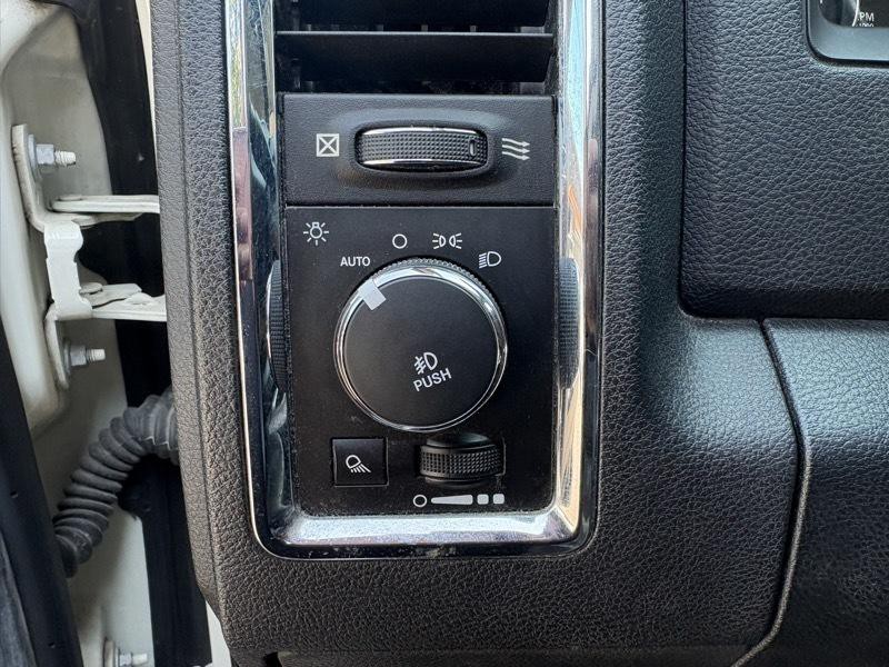 2016 RAM 1500 Image 15