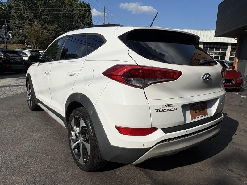 2017 Hyundai Tucson Image 6