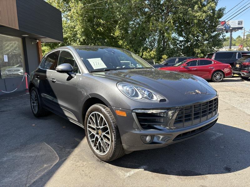 2017 Porsche Macan Image 3