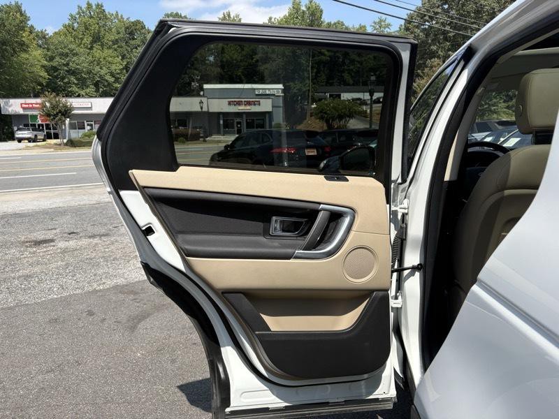 2018 Land Rover Discovery Sport Image 25