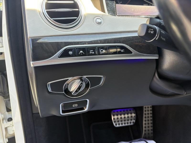 2015 Mercedes-Benz S-Class Image 15