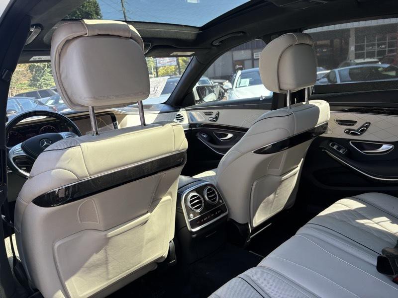 2015 Mercedes-Benz S-Class Image 32