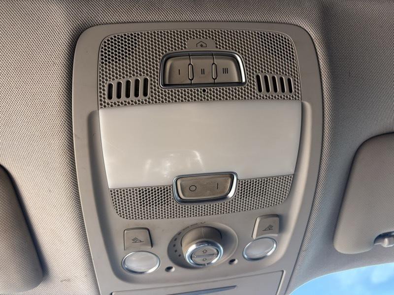 2011 Audi Q5 Image 24