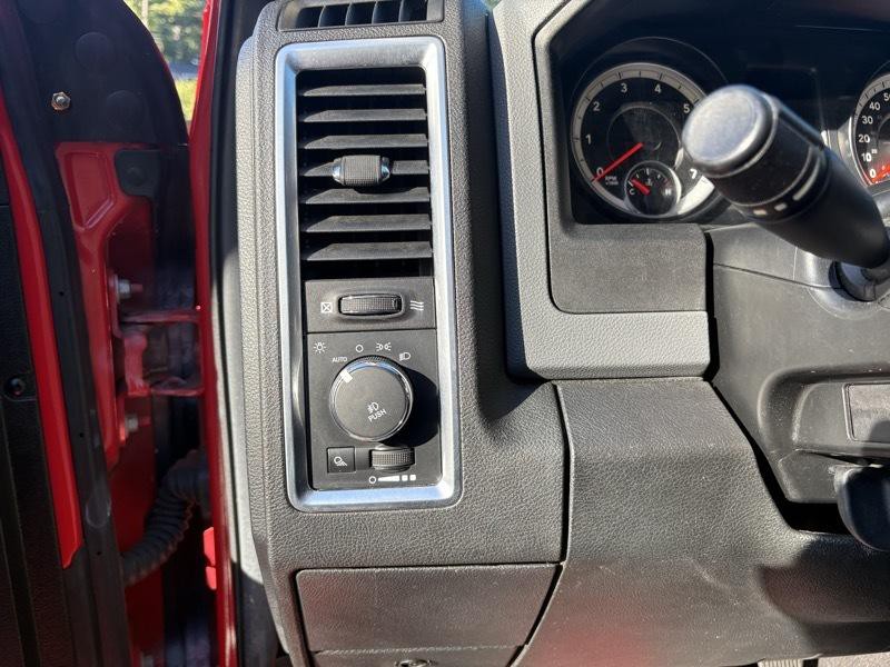2014 RAM 1500 Image 13