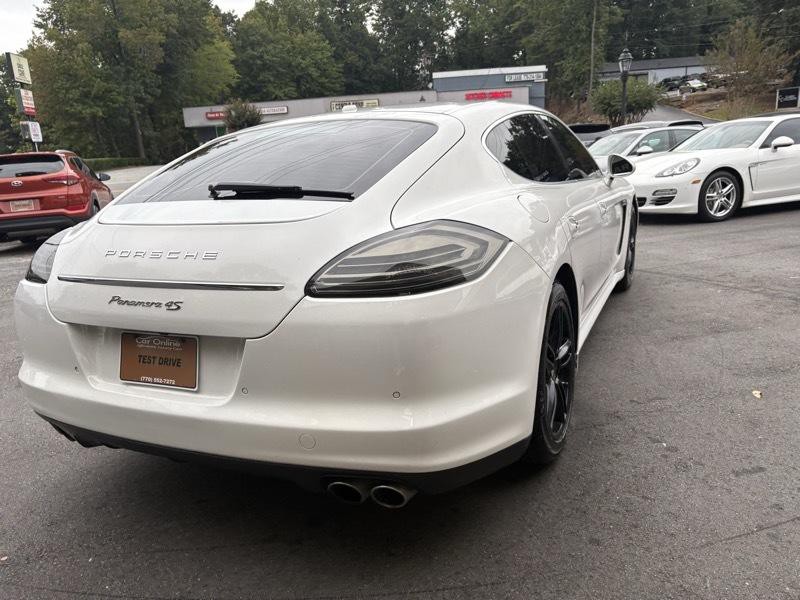 2010 Porsche Panamera Image 5