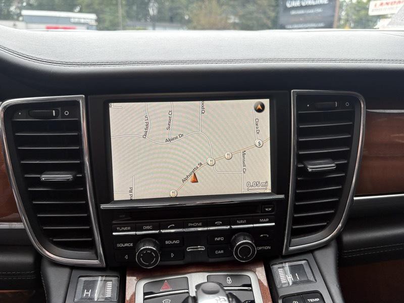2010 Porsche Panamera Image 24
