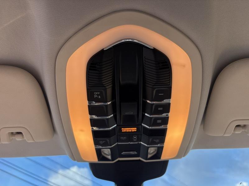 2010 Porsche Panamera Image 25