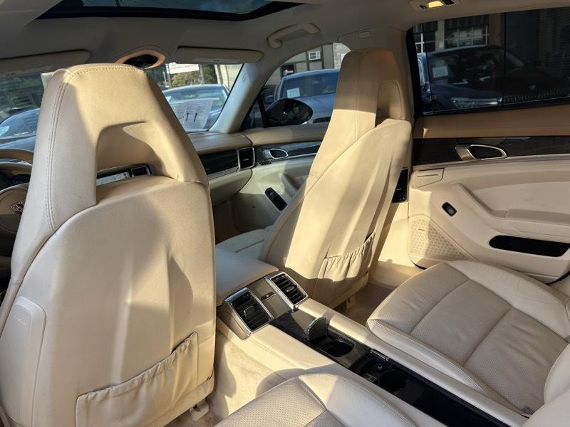 2010 Porsche Panamera Image 29