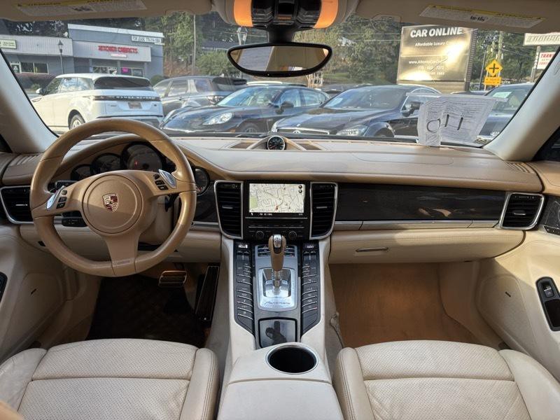 2010 Porsche Panamera Image 32