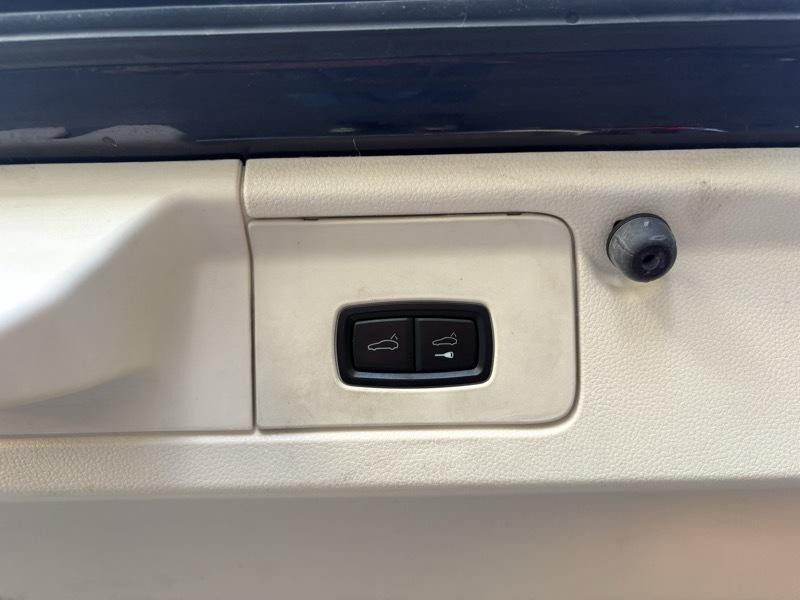 2010 Porsche Panamera Image 35