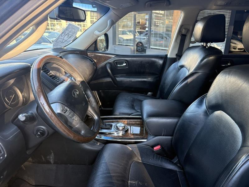 2016 INFINITI QX80 Image 13