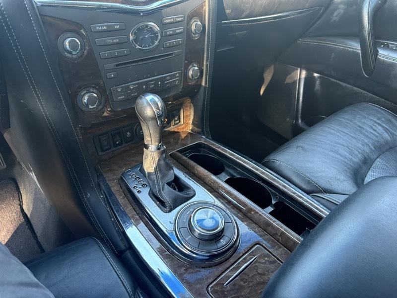 2016 INFINITI QX80 Image 16