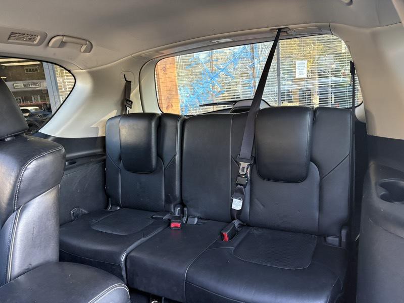 2016 INFINITI QX80 Image 29