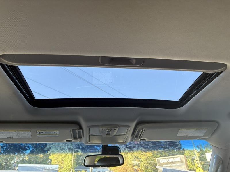 2016 INFINITI QX80 Image 38