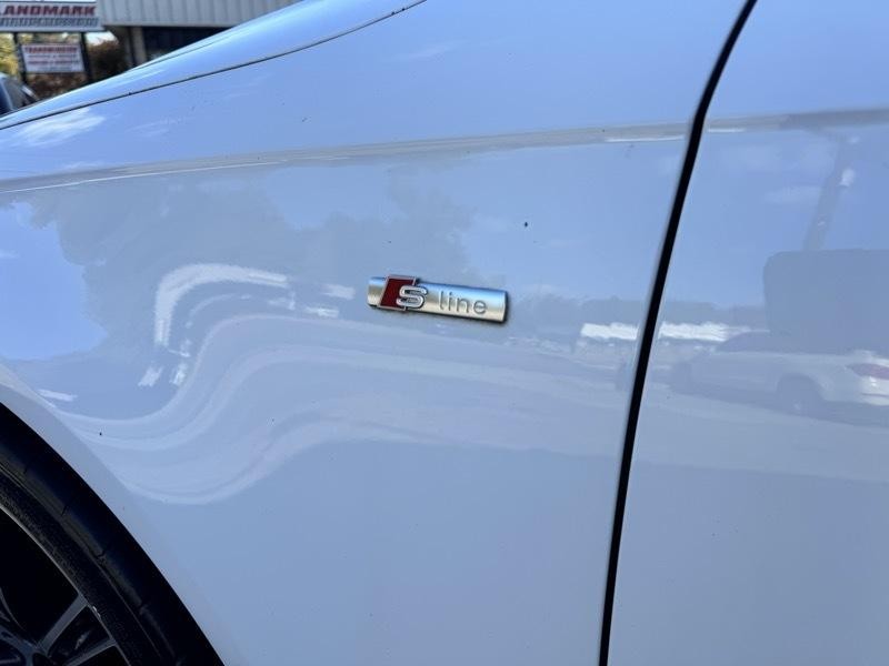 2015 Audi A4 Image 10