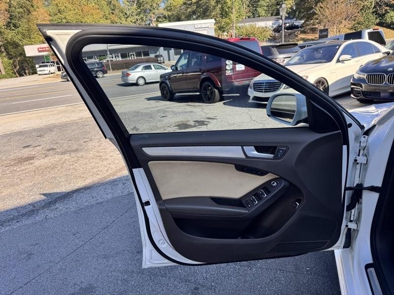2015 Audi A4 Image 13