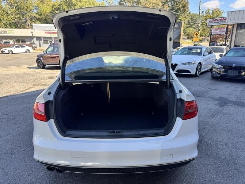2015 Audi A4 Image 32