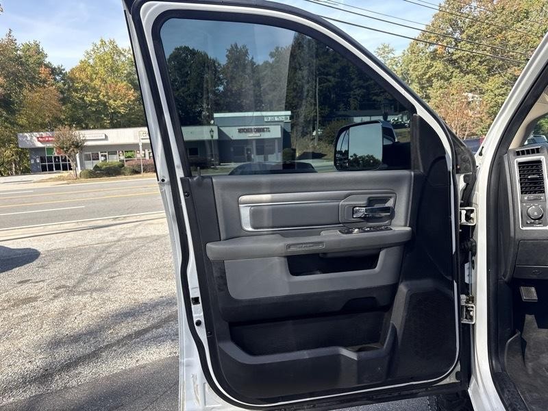 2014 RAM 1500 Image 11