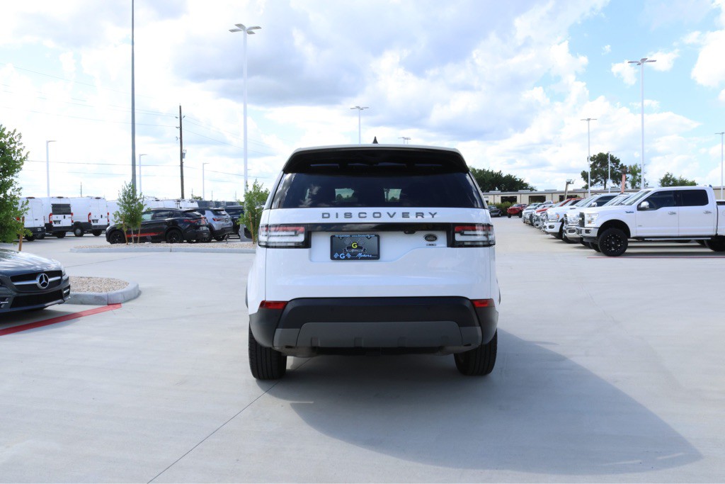 2018 Land Rover Discovery Image 6