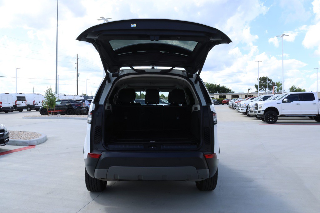 2018 Land Rover Discovery Image 7