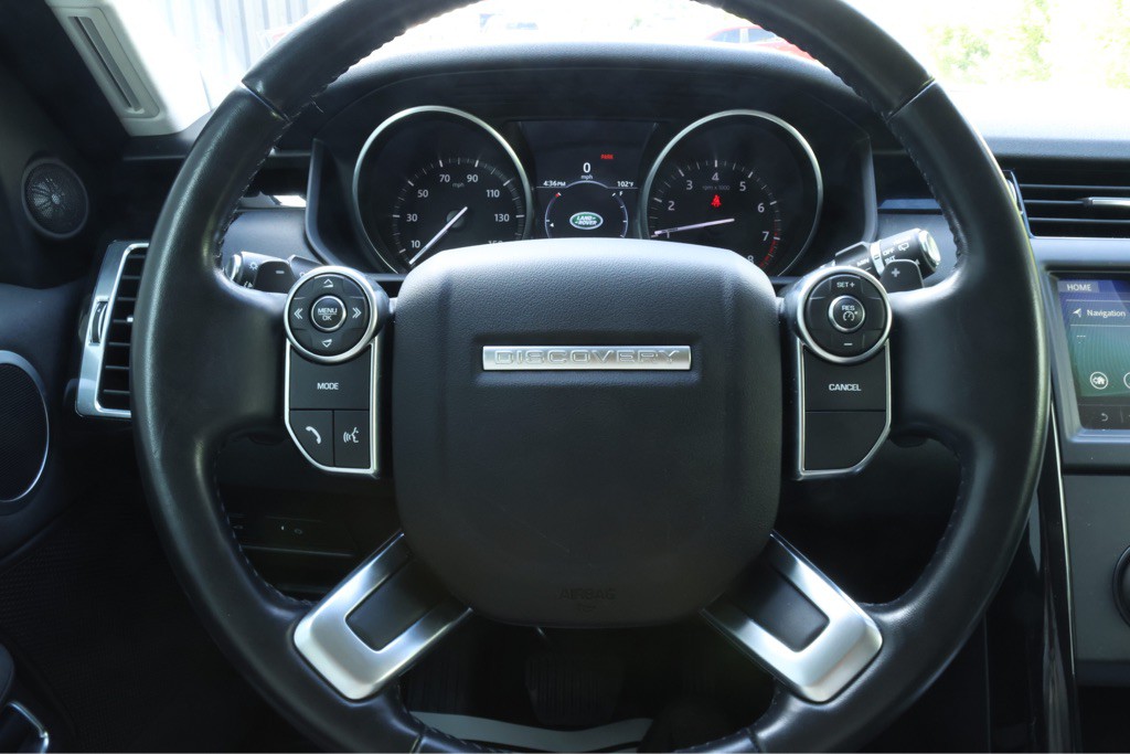 2018 Land Rover Discovery Image 26