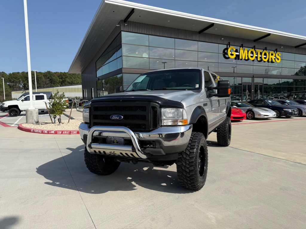 2004 Ford Excursion Image 2