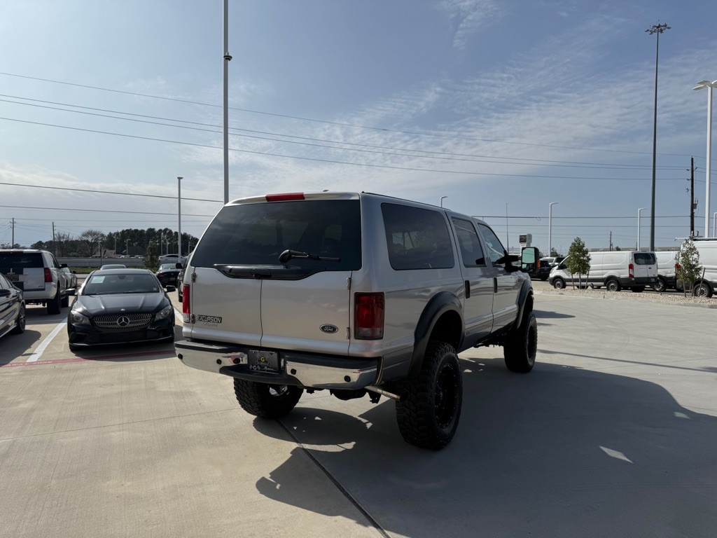 2004 Ford Excursion Image 6