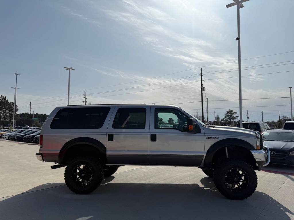 2004 Ford Excursion Image 7