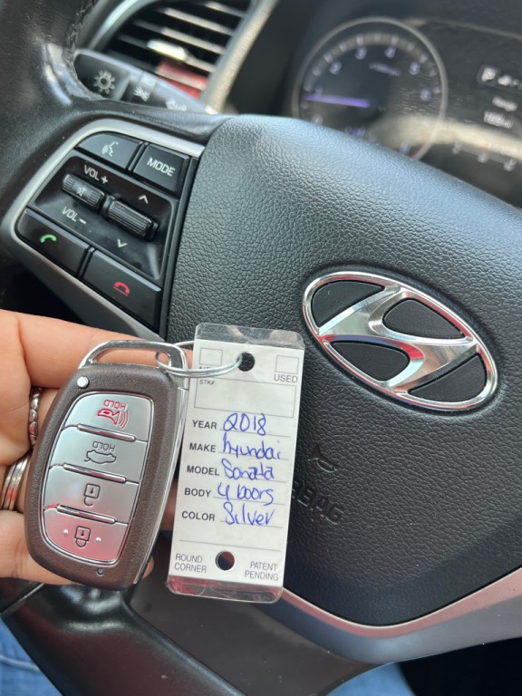 2017 Hyundai Elantra Image 10