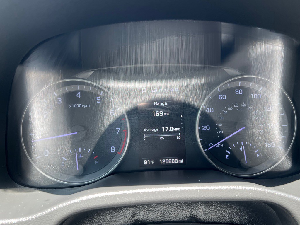 2017 Hyundai Elantra Image 11