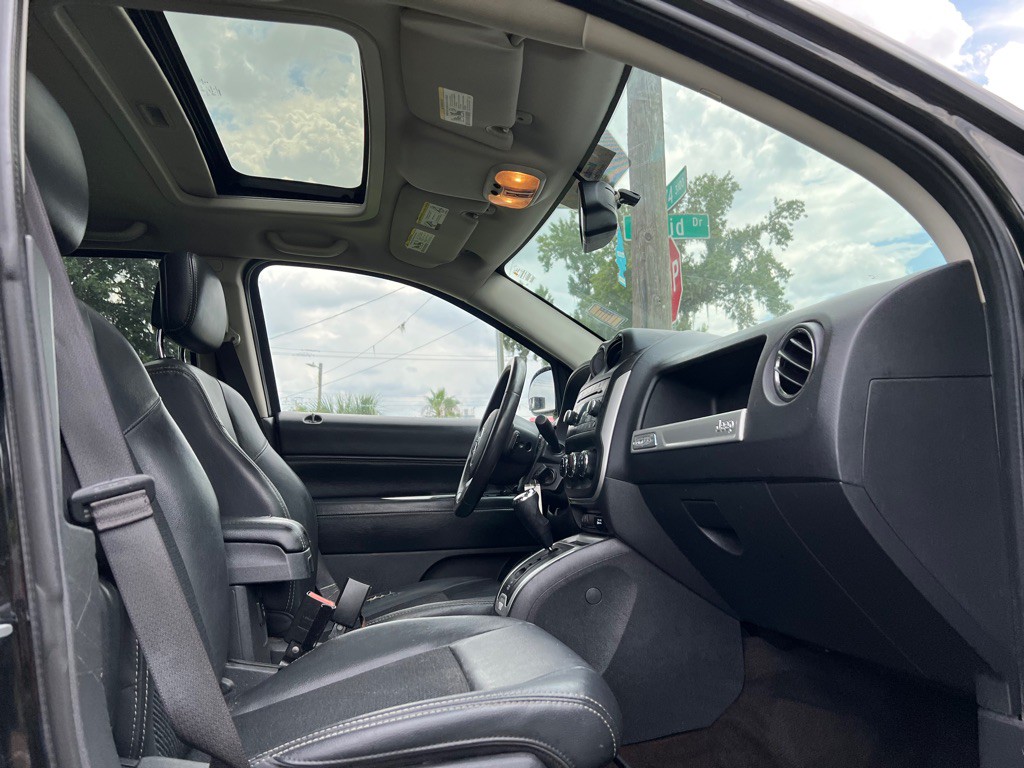 2014 Jeep Compass Image 4